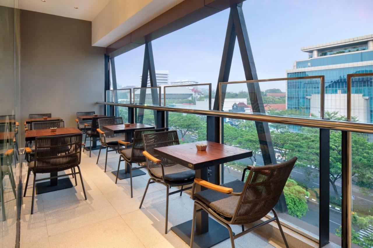 Ibis Styles Semarang Simpang Lima Hotel Exterior foto