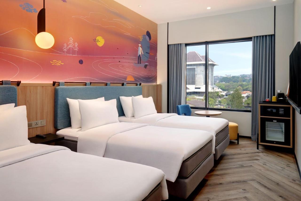 Ibis Styles Semarang Simpang Lima Hotel Exterior foto
