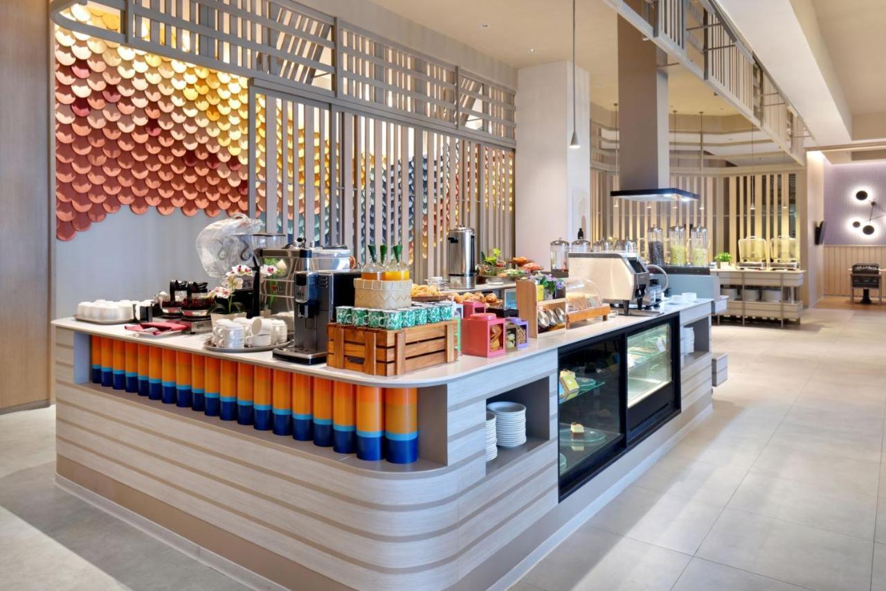 Ibis Styles Semarang Simpang Lima Hotel Exterior foto